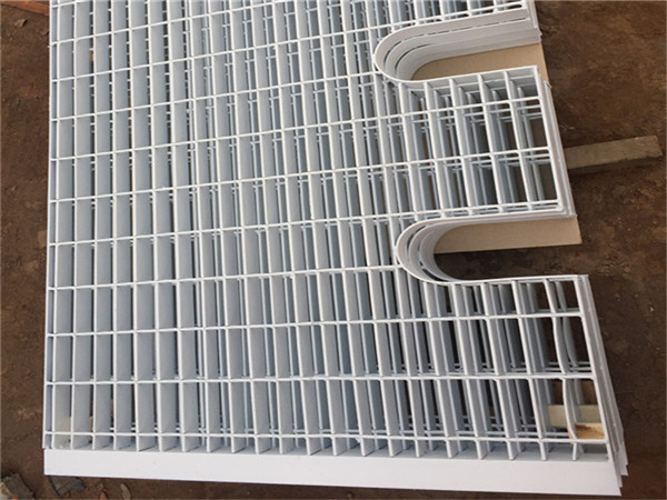 網(wǎng)格板圖片2